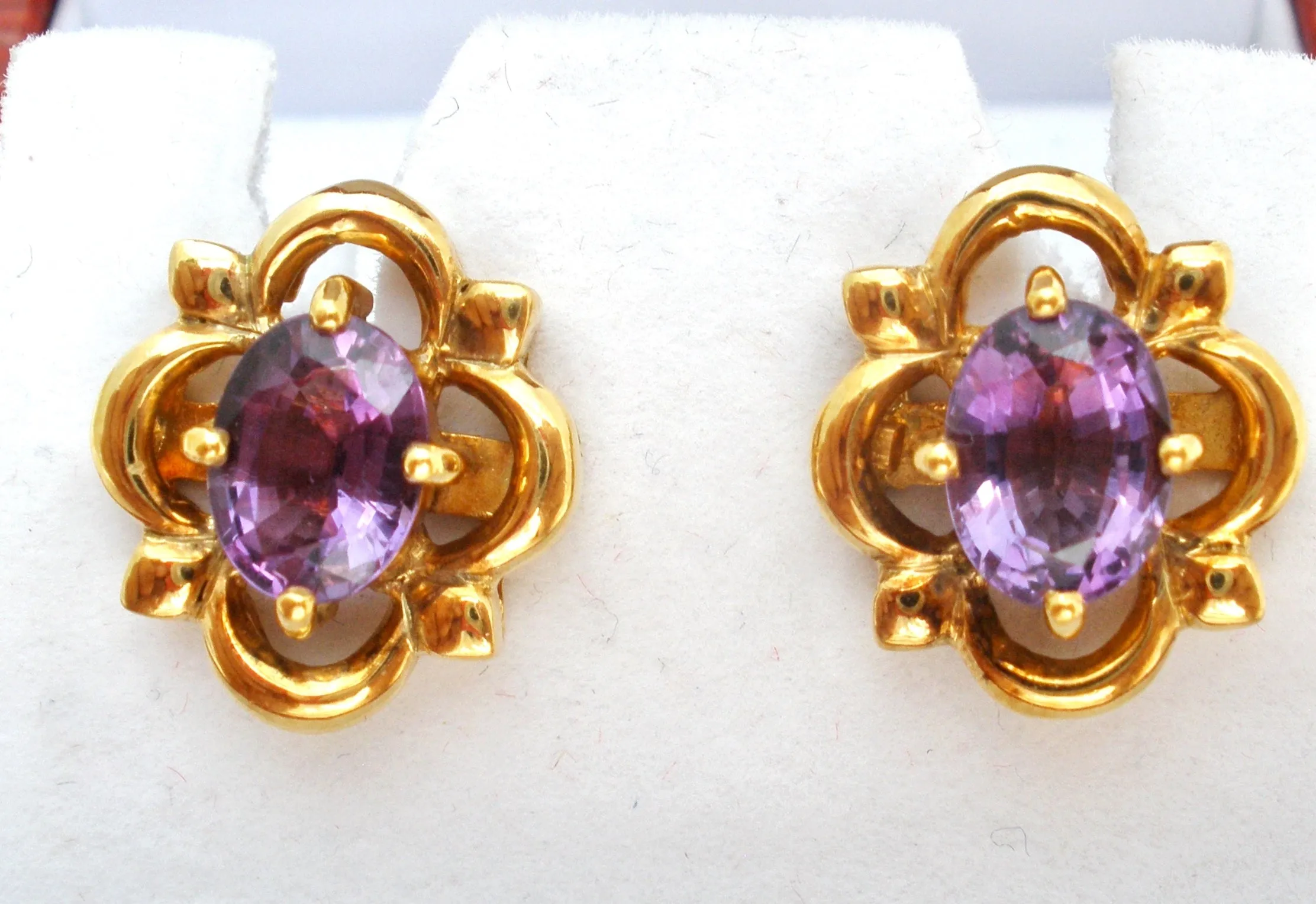 18K Yellow Gold 2.5 Ct Amethyst Earrings