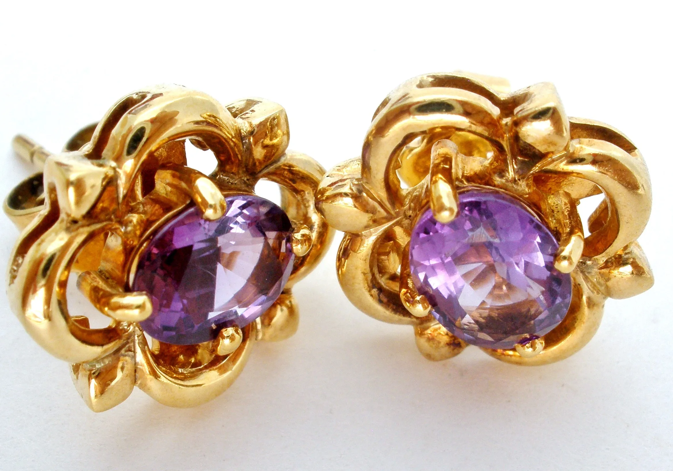 18K Yellow Gold 2.5 Ct Amethyst Earrings