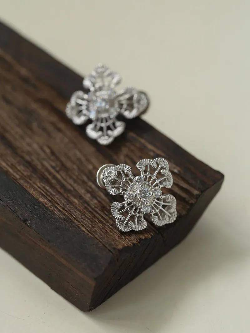 925 Silver New Hollow Lace Stud Earrings Four Leaf Clover Stud Earrings