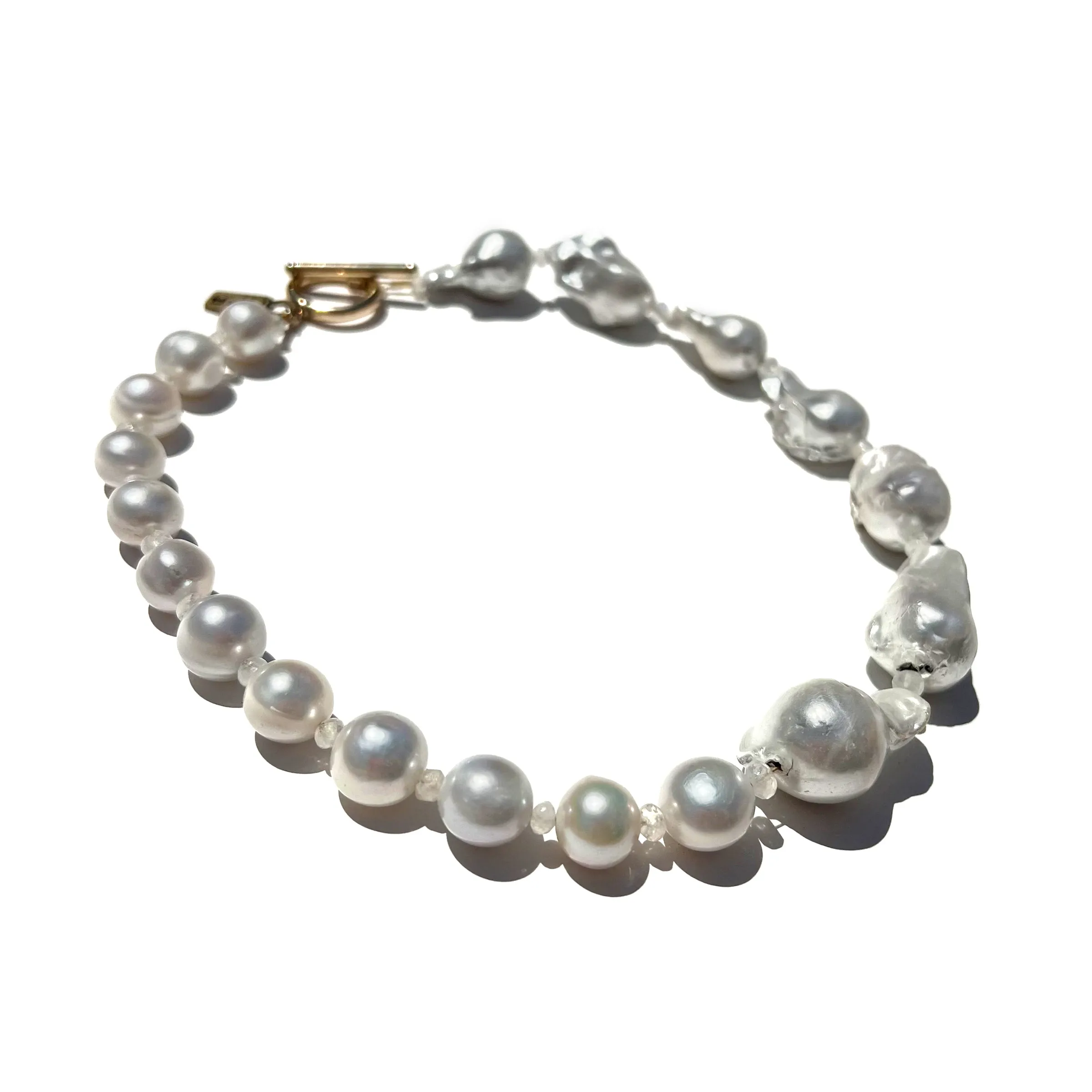 MPR x THE IMAGINARIUM: White Baroque Pearl Mix Necklace