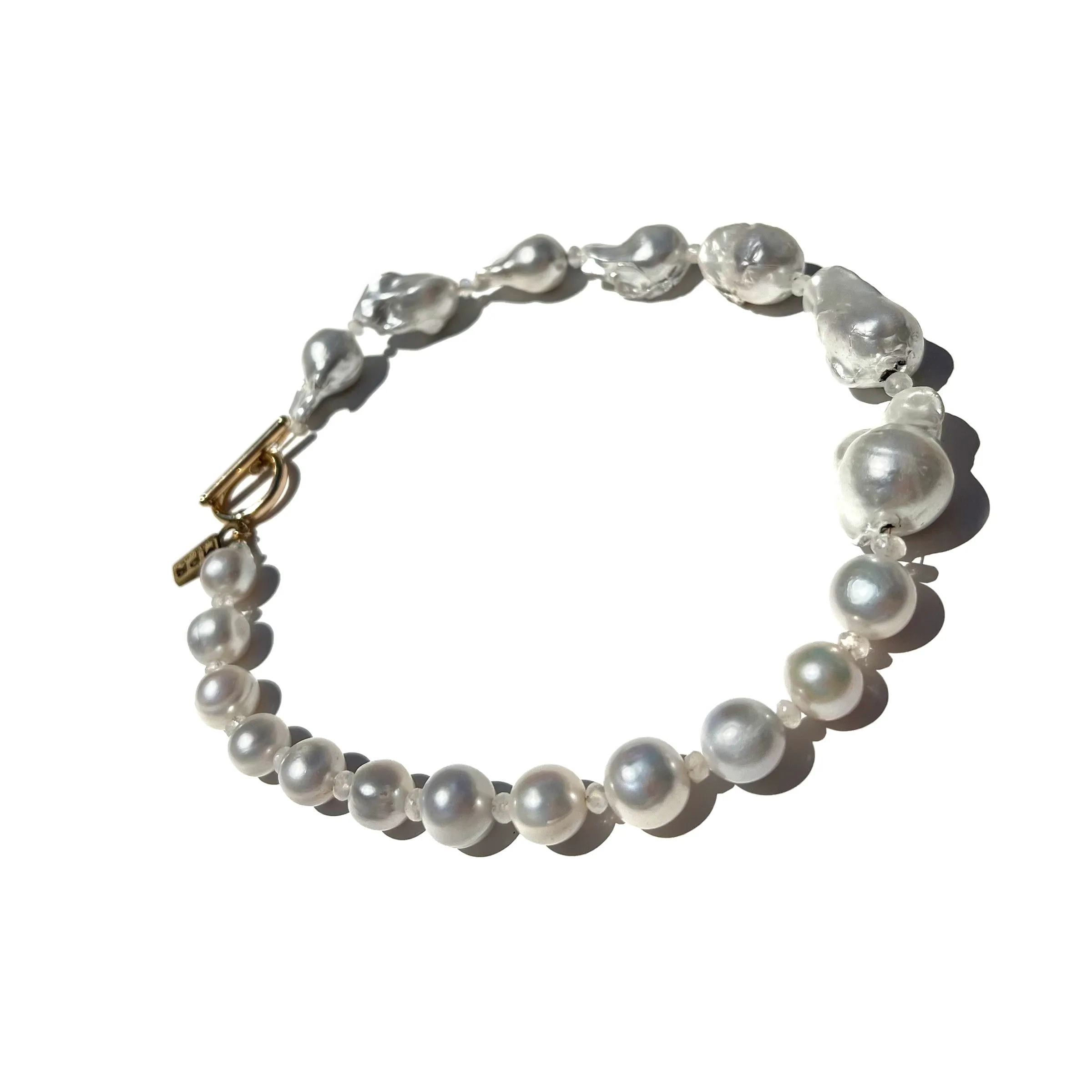 MPR x THE IMAGINARIUM: White Baroque Pearl Mix Necklace