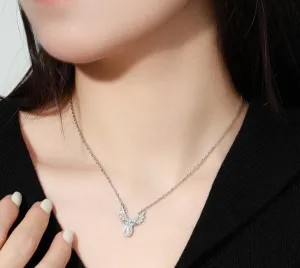 Pingyu's Wings Necklace is fashionable, individual, luxurious, high-end, and inlaid with zirconium angel wings clavicle chain for women