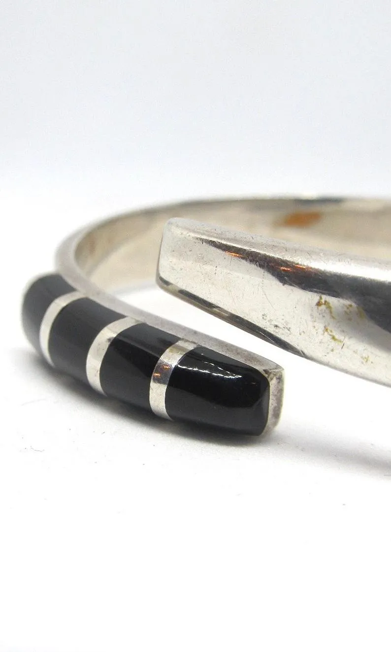 SILVER BLAZE Vintage Sterling and Black Onyx Mexican Clamper Cuff